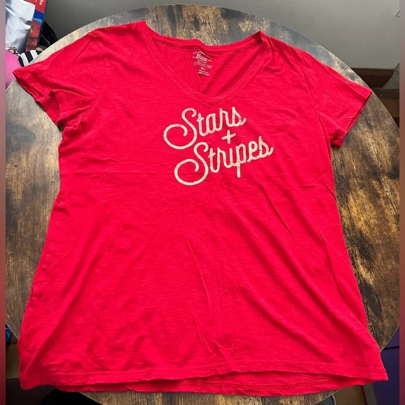 G.H. Bass & Co. | ladies Stars & Stripes Everyday tee. Size: XL - Picture 1 of 8